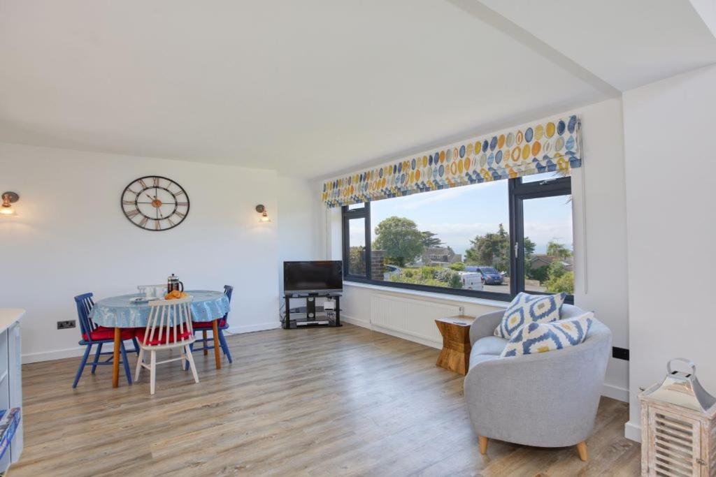 Pass The Keys Stunning Holiday Home In Lyme Regis - Sleeps 8 Exterior photo